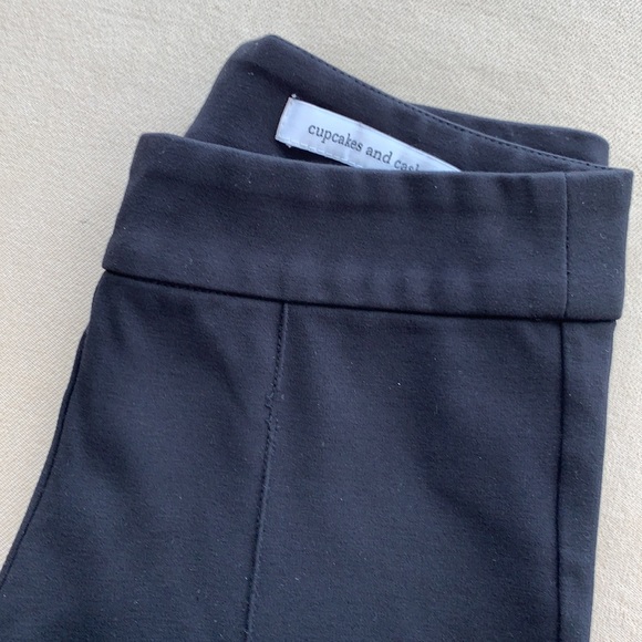 Cupcakes & Cashmere Pants - Picture 7 of 7